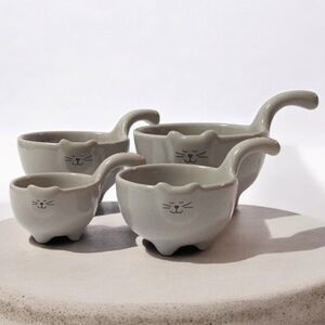 10 Strawberry Street Ceramic Cat Measuring Cups (Pack of 4) Stackable Cups